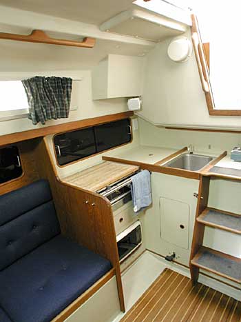 C&C 29 Mk II galley