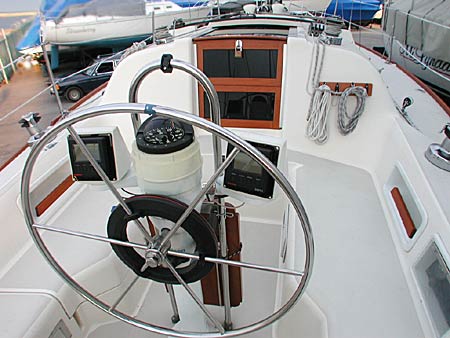 Pearson 31 cockpit